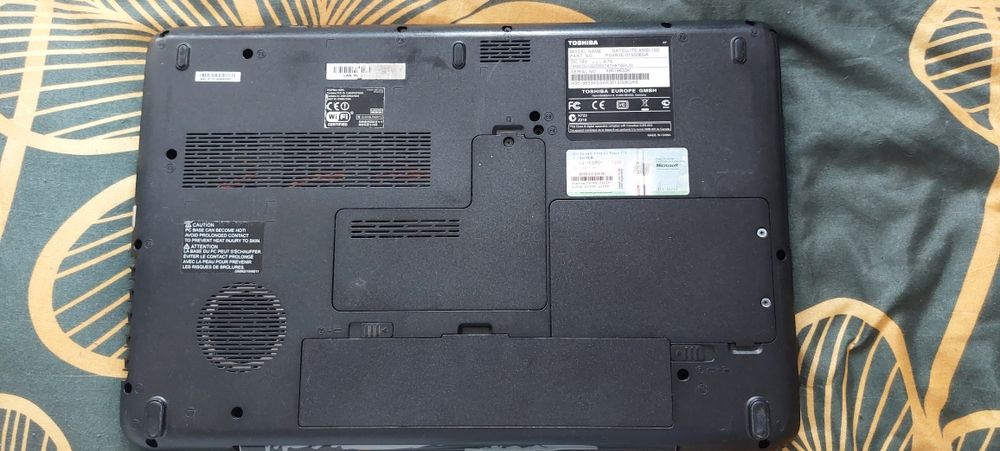 Toshiba x2 Core 2 Duo  2200MHz.Ram4Gb,Hdd\500GB,Gwarancja