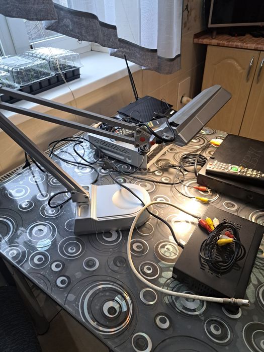 Елекроніка,плеєр, тюнера