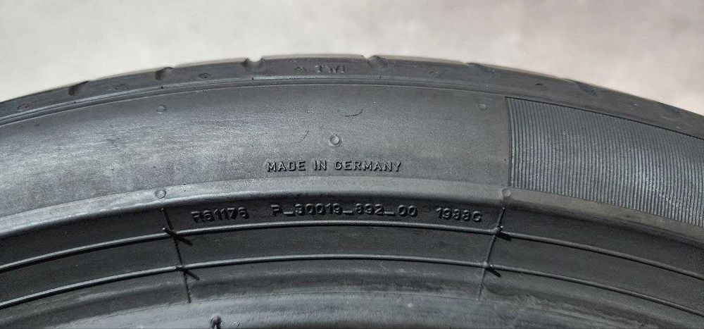 225.40.19 Pirelli Pzero PZ4 2шт