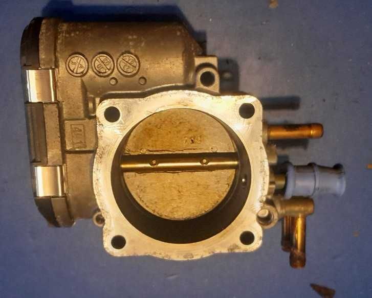 Przepustnica powietrza 078133063AK Audi A6 C5 2.8 V6 078133062B