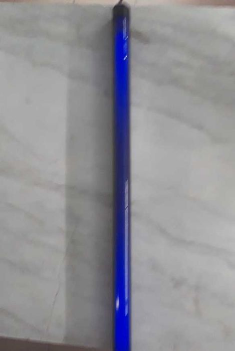 Calha de luz negra UV