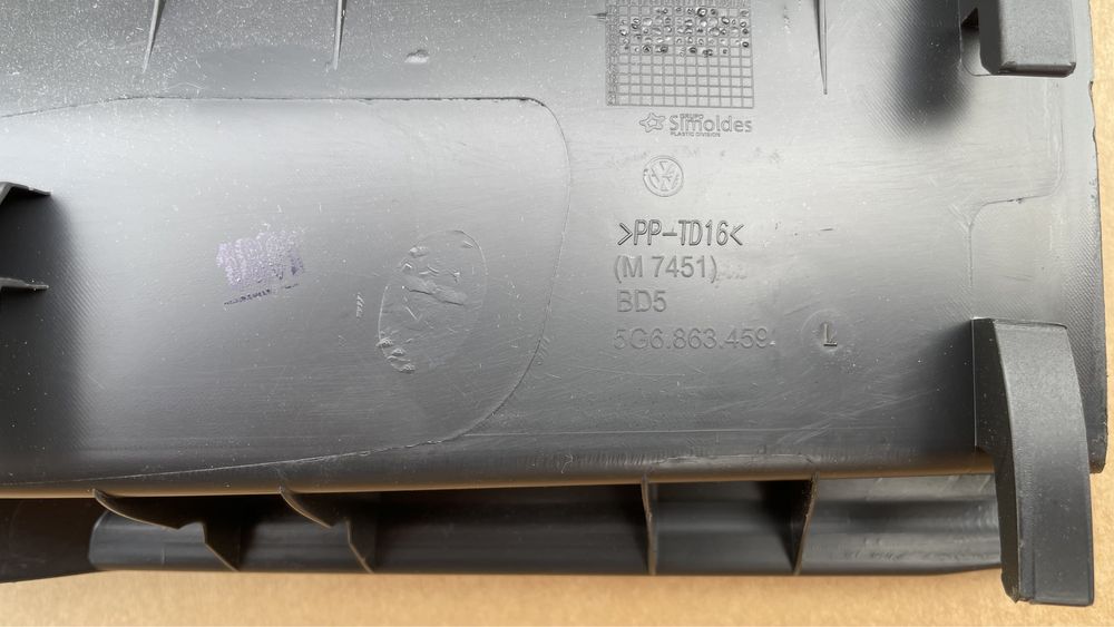 Бардачок, дифузор, USB VW Golf 7 хетч