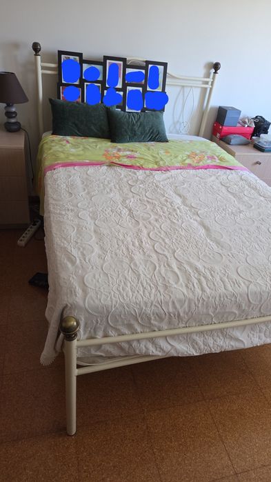Cama de casal com colchão