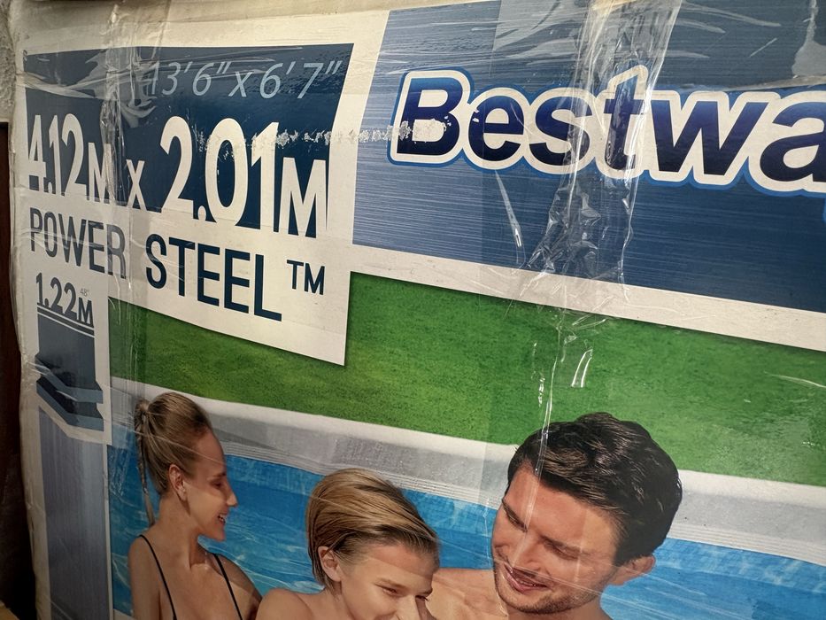 Vendo Piscina Bestway em Bom Estado