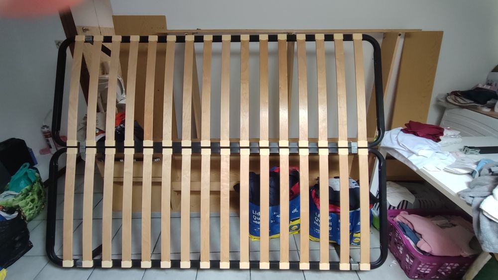 Estrado IKEA com pés