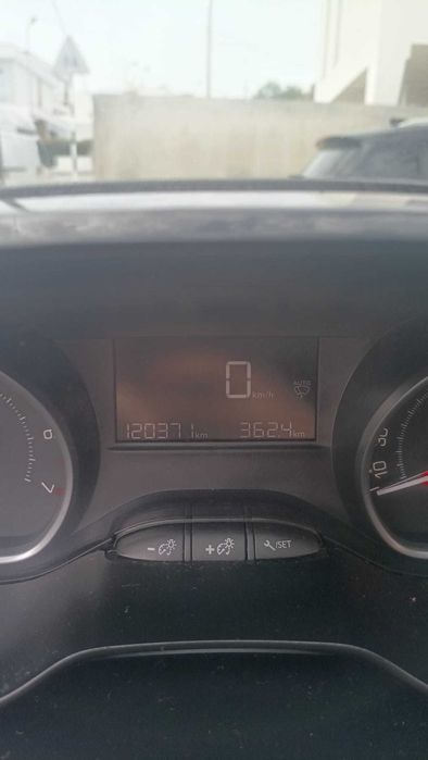 Peugeot 208 1.2 PureTech