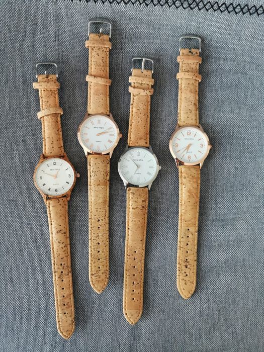 Relógios novos lindos