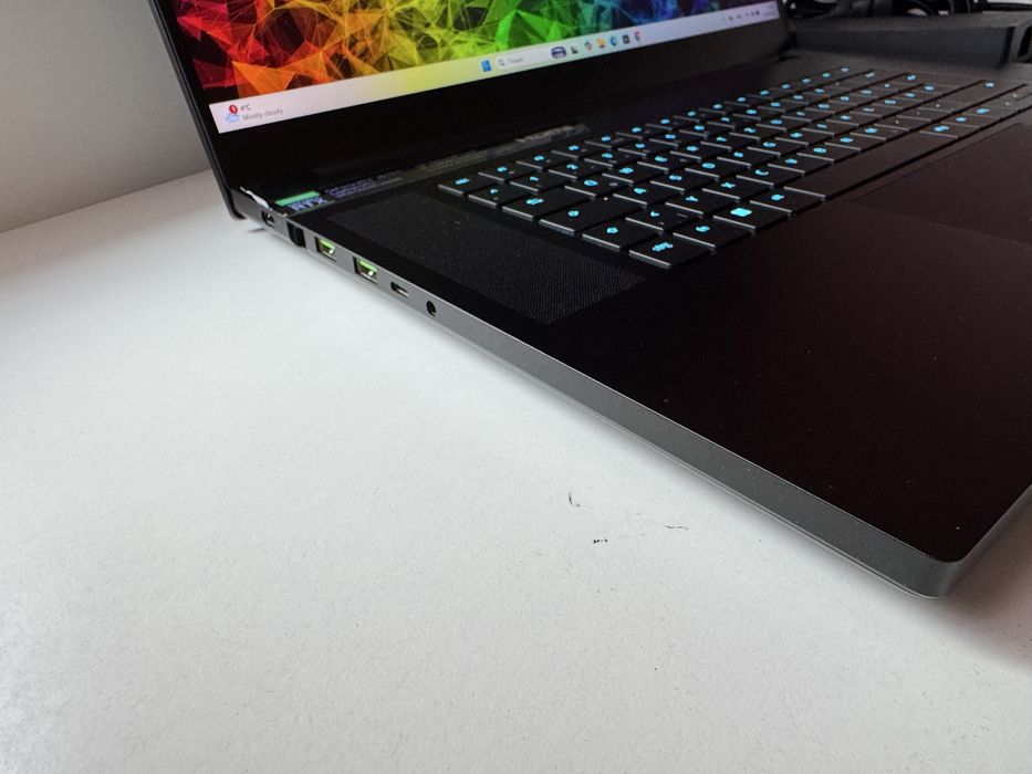 Ноутбук игровой Razer Blade 17 2022 (i7 12gen,16Gb,1Tb,RTX3070Ti 150W)