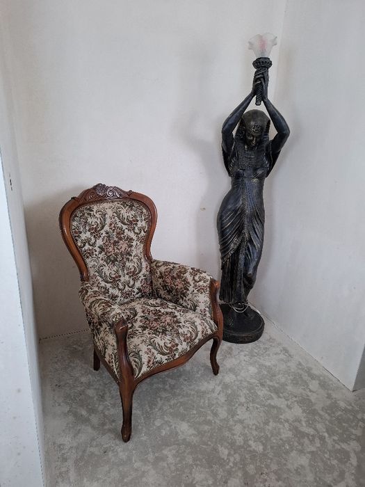 Fotel w stylu ludwikowskim gobelin  stylowy duży fotel tron