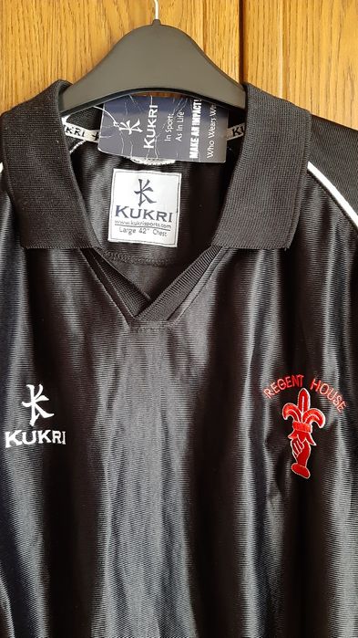 Męska sportowa koszulka. Nowa. Kukri.