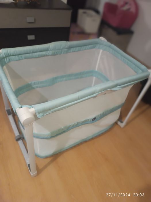 Berço Chicco azul