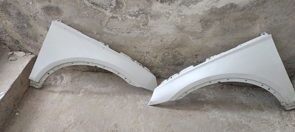 Крило ліве праве audi Q5 80a ауді ку5