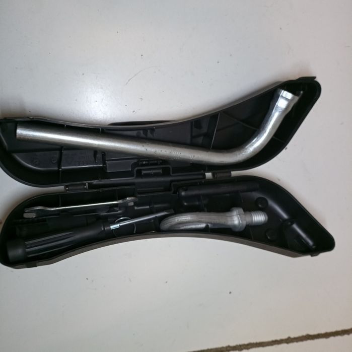 Kit de troca de pneu - AUDI A4 (8E2, B6) | 00 - 05