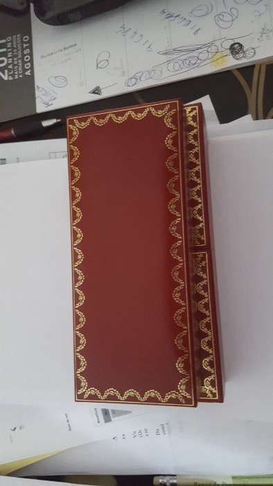 1 Caneta Cartier com aplicações em ouro