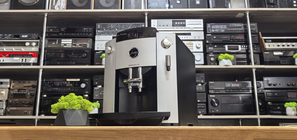 Кавова машина Jura Impressa F70