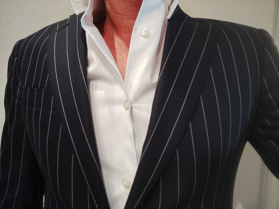 Fato de risca diplomática - oficina Mustra - 46 (S) - Luxo - NOVO