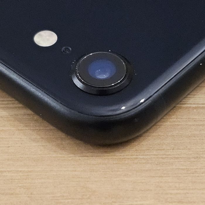 Telefon Apple iPhone SE 2022, 64GB Idealny stan! Bez rys!! Jak nowy!