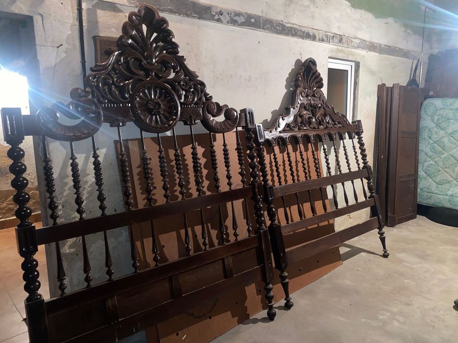 Camas de casal antigas