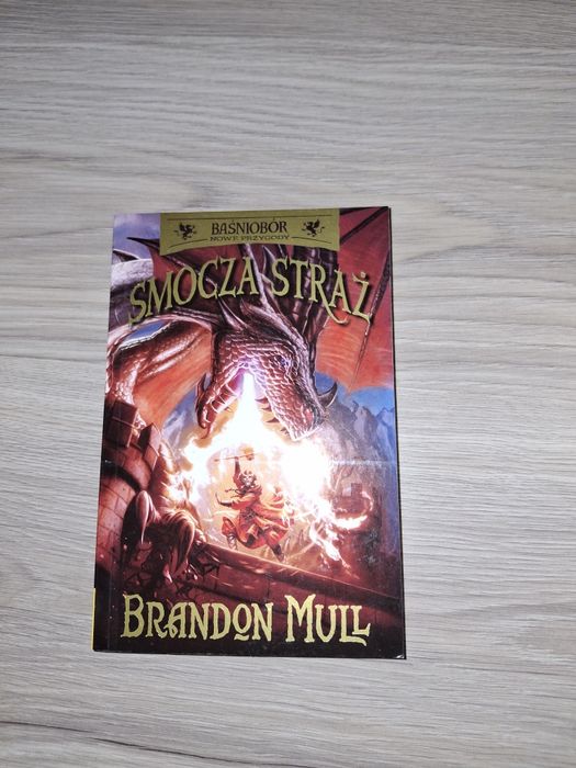 Książka Brandona Mulla - Smocza Straż