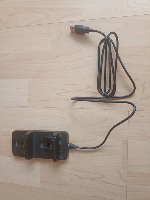 Ładowarka do padów PS 4