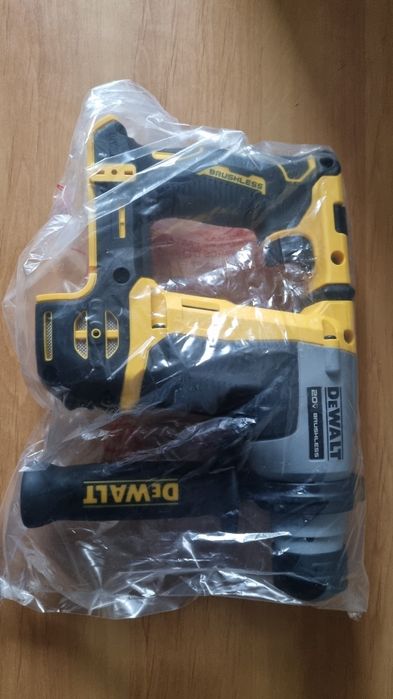 Nowa Młotowiertarka DEVALT Atomic Compact