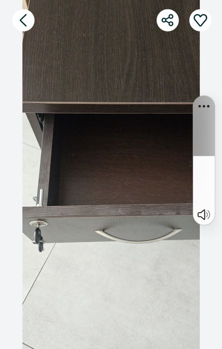 Na dokumenty  pod biurko