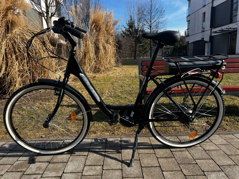 Rower Indiana E-Moena elektryczny 6 D17, KOŁA 26 cali czarno-szary