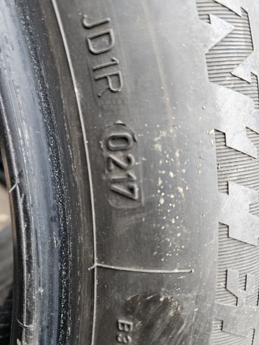 Opony Dunlop 215.55.18 95H