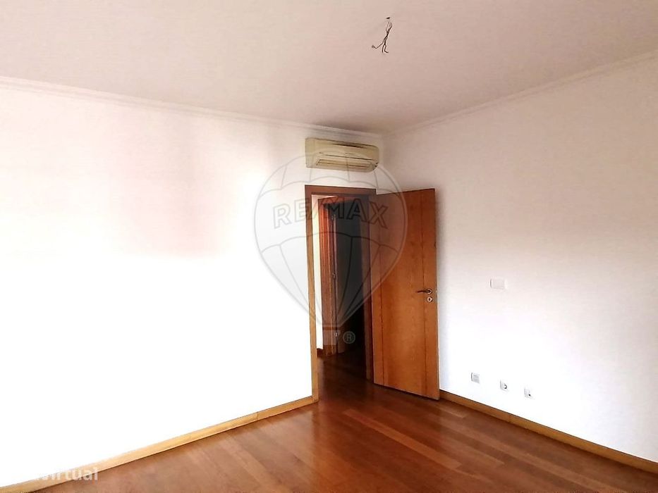 Apartamento T2 para arrendamento