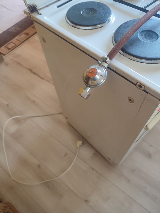 kuchenka elektryczno gazowa