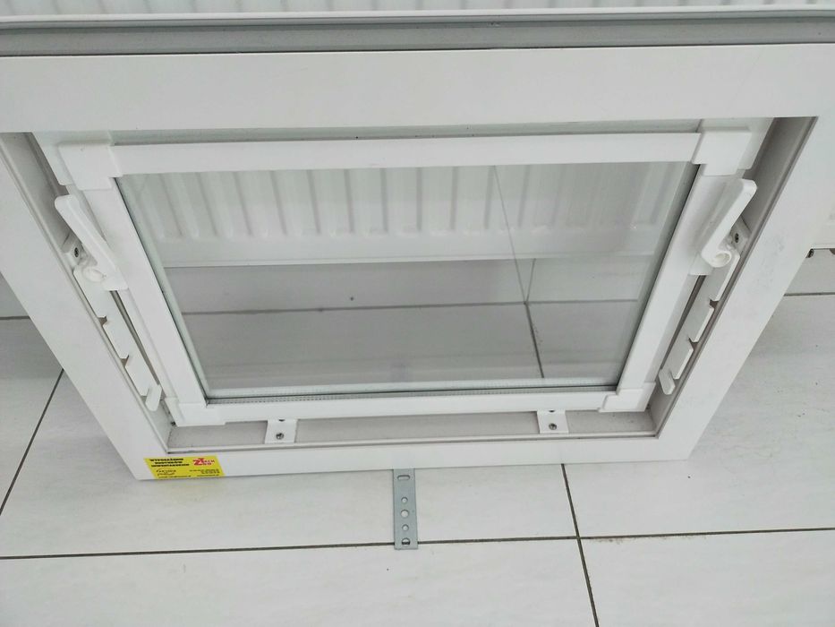 Okna inwentarskie gospodarcze PCV-PRODUCENT pod wymiar