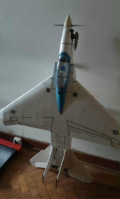 Aviao de recreio para aeromodelismo