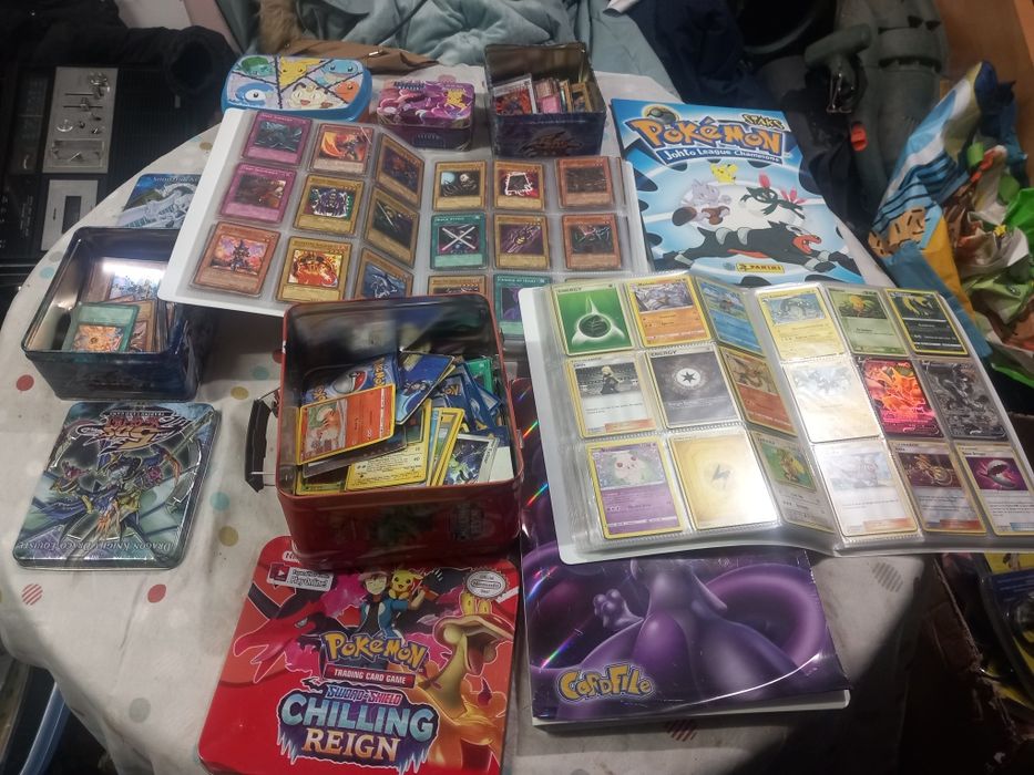 Grande lote pokemon, yu-gi-oh, invizimals, dragon  ball z
