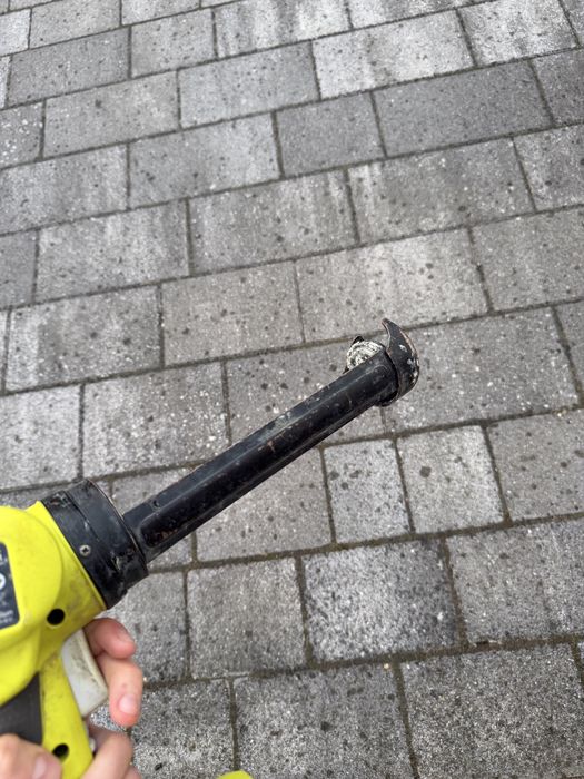 RYOBI CCG-1801 Pistolet do klejenia uszczelniania mas elektryczny 18V