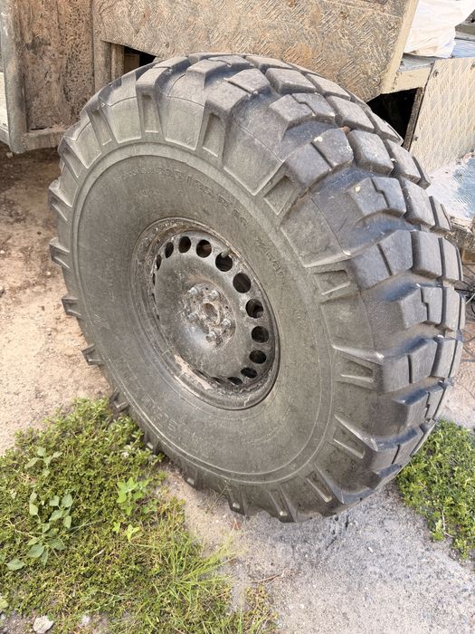 • Виробник: Michelin  xml 325/85 R16