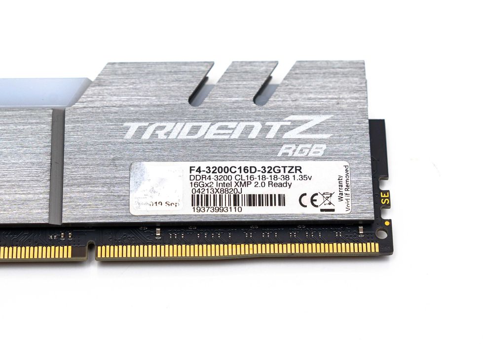 RAM DDR4 32GB (2x16GB) 3200Mhz CL16 G.SKILL Trident Z RGB pamięć