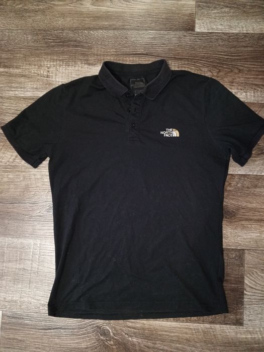 Черная футболка the north face
