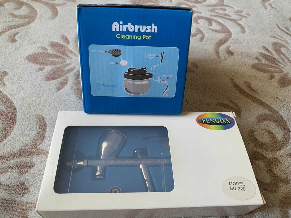 Аерограф Fengda BD-320+Airbrush Cleaning Pot AH-502 (банка для промывки аэрографа) в подарунок.