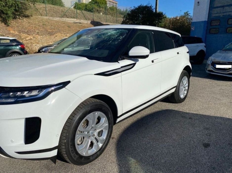 Range Rover Evoque 2021 Híbrido com 16.500 Km trabalha e anda.