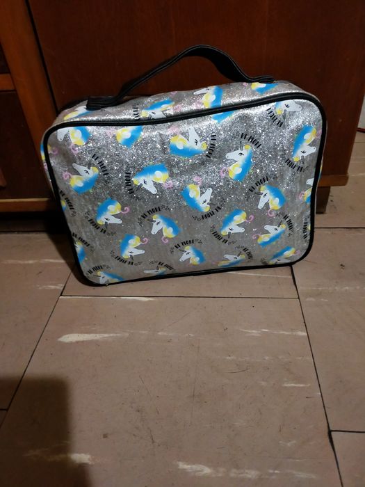 Kosmetyczka walizeczka Primark jak nowa