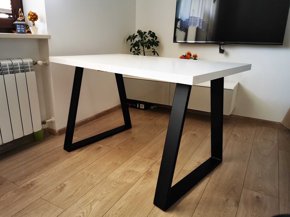 Piękny stół 120x70 lub 220x70-po rozłożeniu