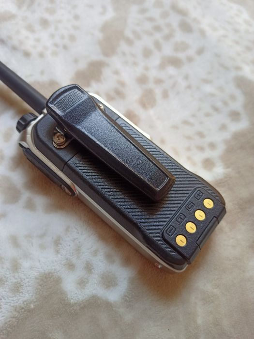 Радіостанція Hytera PD605