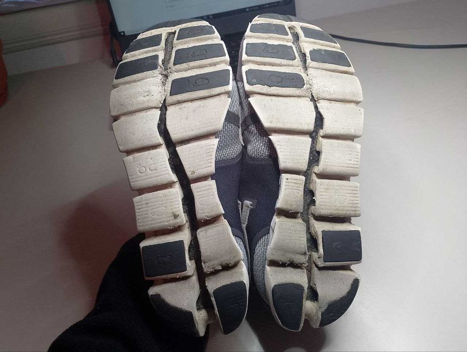 Кросівки On Cloud 6 / (EUR) 43.