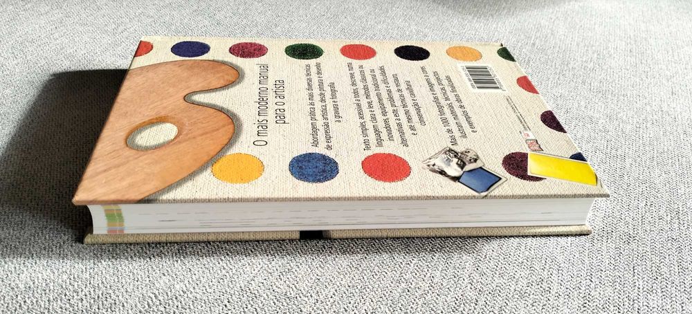 Livro "Manual prático do Artista" de Ray Smith