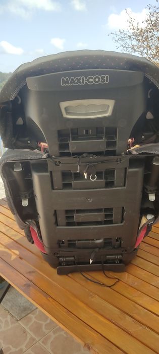 Banco para carro com encosto maxi cosi