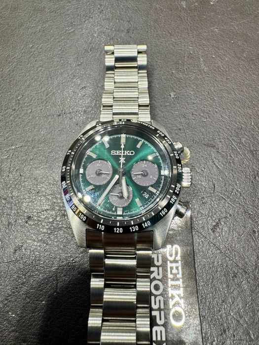 Seiko Speedtimer SSC933P1 - Verde