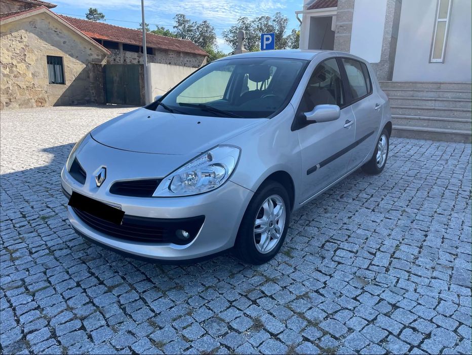renault clio 1.2 (1 dono)