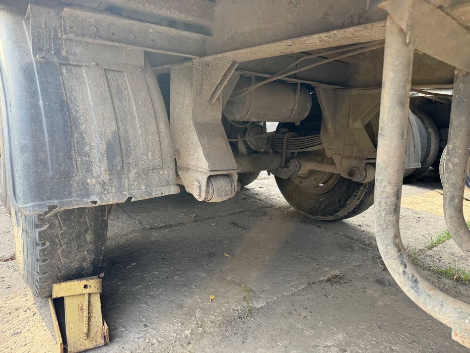 Причіп СЗАП трьохосний
