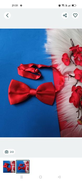 Czerwona muszka męska