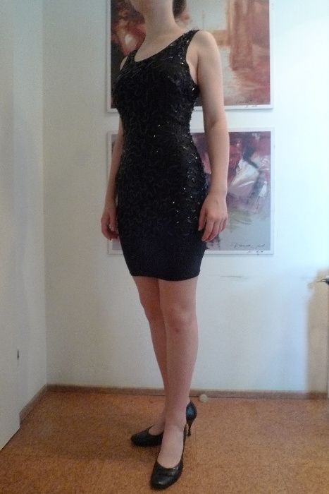 elastyczna sukienka z cekinami Sylwester karnawał